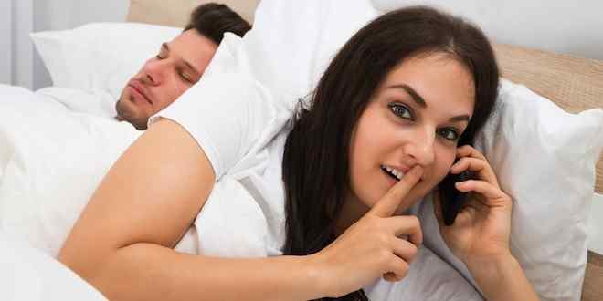 Tricks Used by Women to Cheat: How to Catch them?