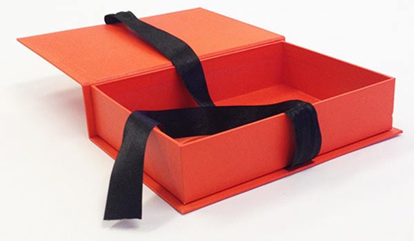 Why Rigid Boxes Are Essential Packaging Boxes for Companies