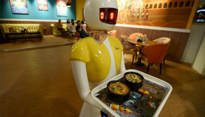 Thestaurant Benefits and Features with Cutting-Edge Robots